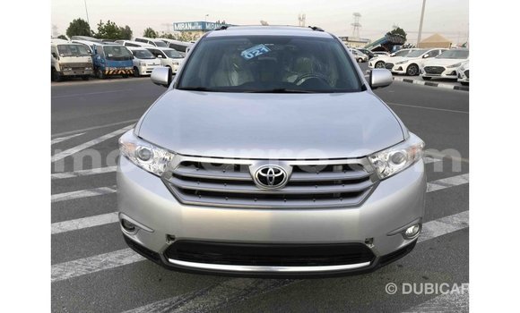 Comprar Importar Toyota Highlander De outros Carro em Import - Dubai em Cabo Delgado Comprar Importar Toyota Highlander De outros Carro em Import - Dubai em Cabo Delgado