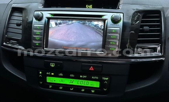 Nunua Ilio tumika Toyota Hilux Nyeupe Gari ndani ya Maputo nchini Maputo Nunua Ilio tumika Toyota Hilux Nyeupe Gari ndani ya Maputo nchini Maputo