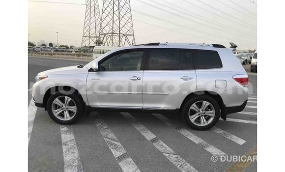 Comprar Importar Toyota Highlander De outros Carro em Import - Dubai em Cabo Delgado Comprar Importar Toyota Highlander De outros Carro em Import - Dubai em Cabo Delgado