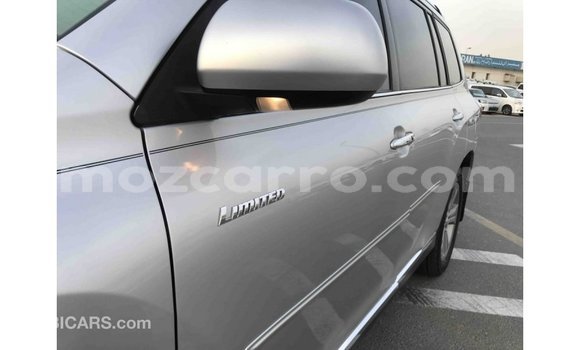 Comprar Importar Toyota Highlander De outros Carro em Import - Dubai em Cabo Delgado Comprar Importar Toyota Highlander De outros Carro em Import - Dubai em Cabo Delgado