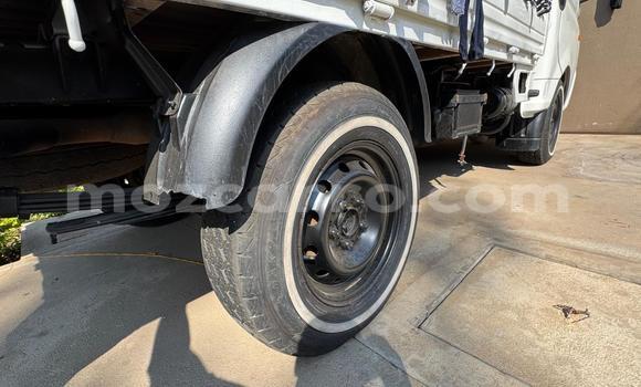 Nunua Ilio tumika Hyundai H1 Nyeupe Gari ndani ya Maputo nchini Maputo Nunua Ilio tumika Hyundai H1 Nyeupe Gari ndani ya Maputo nchini Maputo