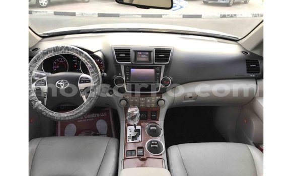 Comprar Importar Toyota Highlander De outros Carro em Import - Dubai em Cabo Delgado Comprar Importar Toyota Highlander De outros Carro em Import - Dubai em Cabo Delgado