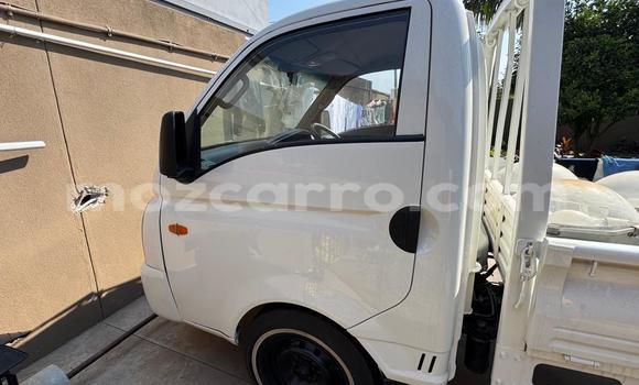 Nunua Ilio tumika Hyundai H1 Nyeupe Gari ndani ya Maputo nchini Maputo Nunua Ilio tumika Hyundai H1 Nyeupe Gari ndani ya Maputo nchini Maputo