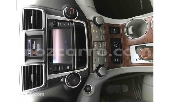 Comprar Importar Toyota Highlander De outros Carro em Import - Dubai em Cabo Delgado Comprar Importar Toyota Highlander De outros Carro em Import - Dubai em Cabo Delgado