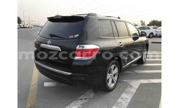 Tenga Imported Toyota Highlander Nhema Mota in Import - Dubai in Cabo Delgado Tenga Imported Toyota Highlander Nhema Mota in Import - Dubai in Cabo Delgado