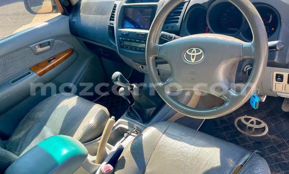 Nunua Ilio tumika Toyota Hilux Nyeupe Gari ndani ya Maputo nchini Maputo Nunua Ilio tumika Toyota Hilux Nyeupe Gari ndani ya Maputo nchini Maputo