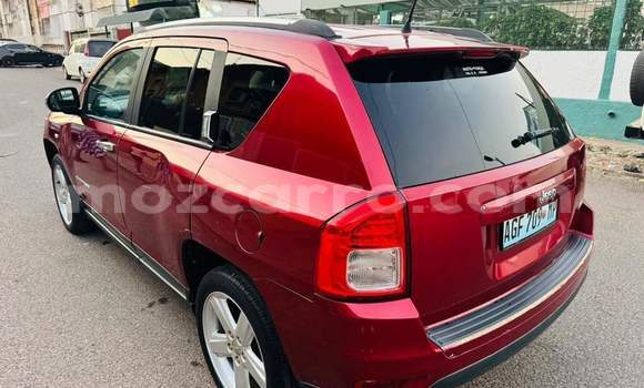 Tenga Tsaru Jeep Compass Tsvuku Mota in Maputo in Maputo Tenga Tsaru Jeep Compass Tsvuku Mota in Maputo in Maputo