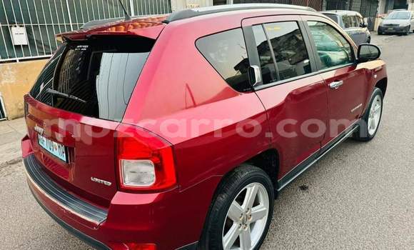 Tenga Tsaru Jeep Compass Tsvuku Mota in Maputo in Maputo Tenga Tsaru Jeep Compass Tsvuku Mota in Maputo in Maputo