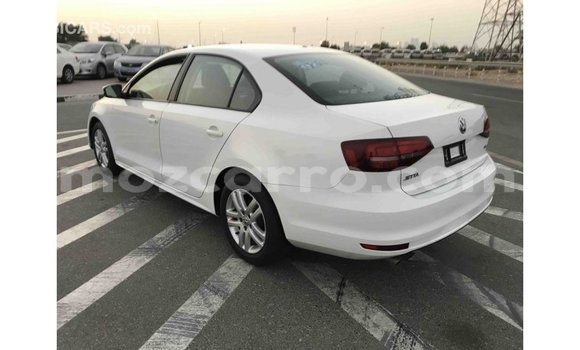 Nunua Imported Volkswagen Jetta Nyeupe Gari ndani ya Import - Dubai nchini Cabo Delgado Nunua Imported Volkswagen Jetta Nyeupe Gari ndani ya Import - Dubai nchini Cabo Delgado