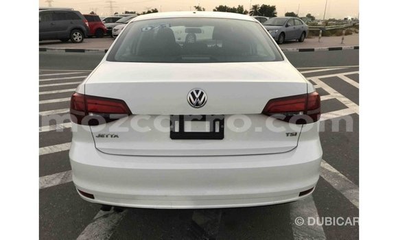 Nunua Imported Volkswagen Jetta Nyeupe Gari ndani ya Import - Dubai nchini Cabo Delgado Nunua Imported Volkswagen Jetta Nyeupe Gari ndani ya Import - Dubai nchini Cabo Delgado