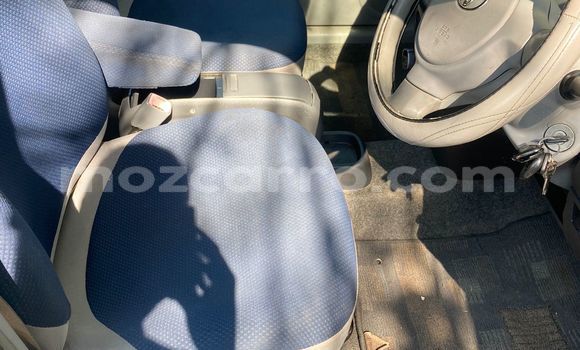 Comprar Usado Toyota Sienta Azul Carro em Maputo em Maputo Comprar Usado Toyota Sienta Azul Carro em Maputo em Maputo