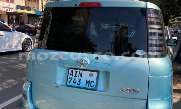 Comprar Usado Toyota Sienta Azul Carro em Maputo em Maputo Comprar Usado Toyota Sienta Azul Carro em Maputo em Maputo