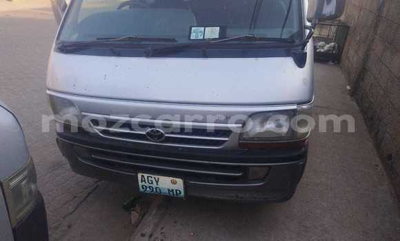 Comprar Usado Toyota Hiace Prata Carro em Maputo em Maputo