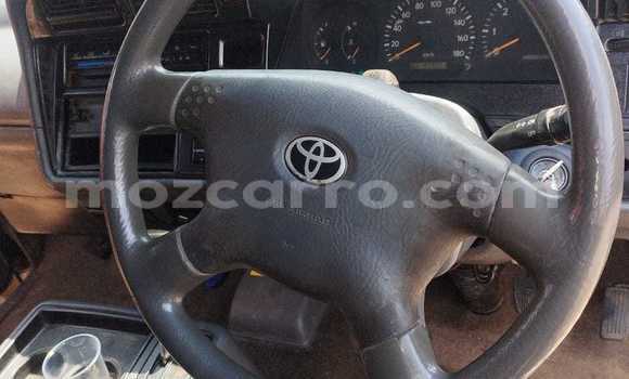 Buy Used Toyota Hiace Silver Car in Maputo in Maputo Buy Used Toyota Hiace Silver Car in Maputo in Maputo