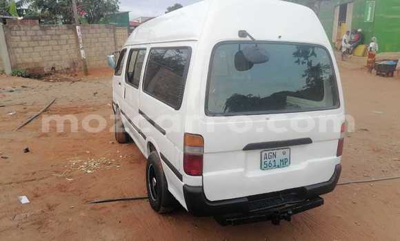 Comprar Usado Toyota Hiace Branco Carro em Maputo em Maputo Comprar Usado Toyota Hiace Branco Carro em Maputo em Maputo