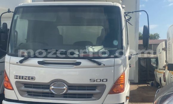 Comprar Usado Toyota 4Runner Branco Carro em Maputo em Maputo