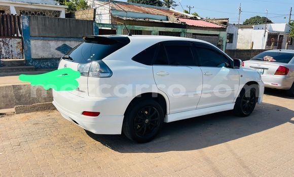 Nunua Ilio tumika Toyota Harrier Nyeupe Gari ndani ya Maputo nchini Maputo Nunua Ilio tumika Toyota Harrier Nyeupe Gari ndani ya Maputo nchini Maputo