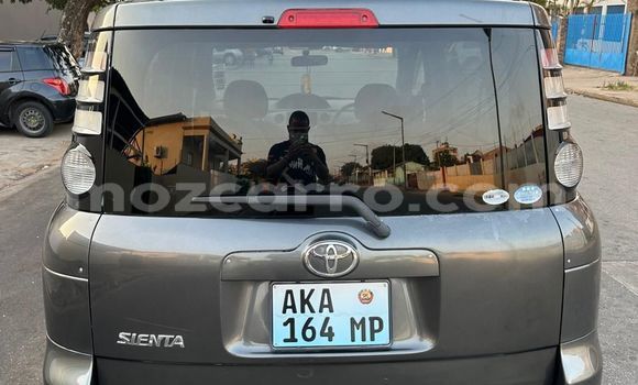Comprar Usado Toyota Sienta Prata Carro em Maputo em Maputo Comprar Usado Toyota Sienta Prata Carro em Maputo em Maputo
