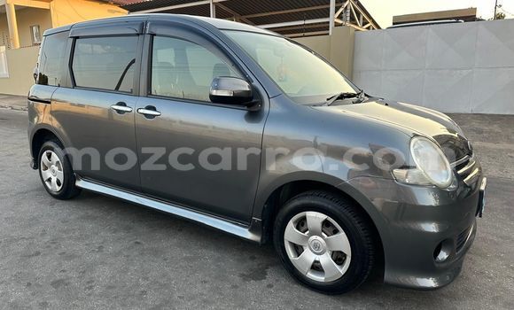 Comprar Usado Toyota Sienta Prata Carro em Maputo em Maputo Comprar Usado Toyota Sienta Prata Carro em Maputo em Maputo