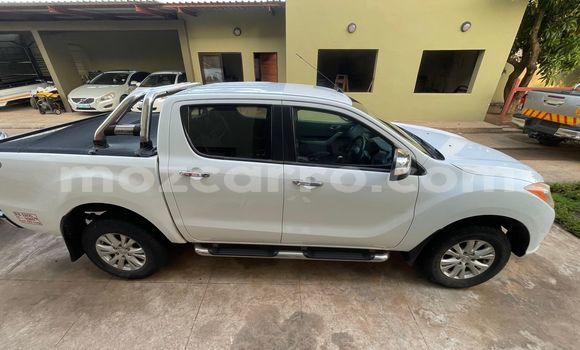 Buy Used Mazda BT-50 White Car in Maputo in Maputo Buy Used Mazda BT-50 White Car in Maputo in Maputo