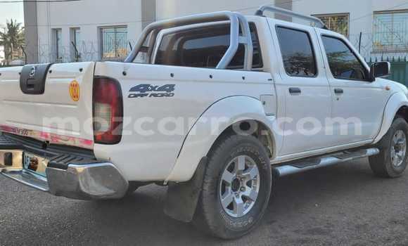 Comprar Usado Nissan Hardbody Branco Carro em Maputo em Maputo Comprar Usado Nissan Hardbody Branco Carro em Maputo em Maputo