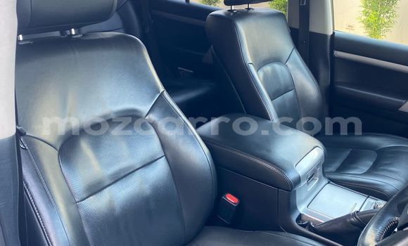 Buy Used Toyota Land Cruiser White Car in Maputo in Maputo Buy Used Toyota Land Cruiser White Car in Maputo in Maputo