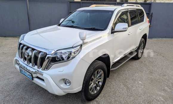 Nunua Mpya Toyota Land Cruiser Prado Nyeupe Gari ndani ya Maputo nchini Maputo Nunua Mpya Toyota Land Cruiser Prado Nyeupe Gari ndani ya Maputo nchini Maputo