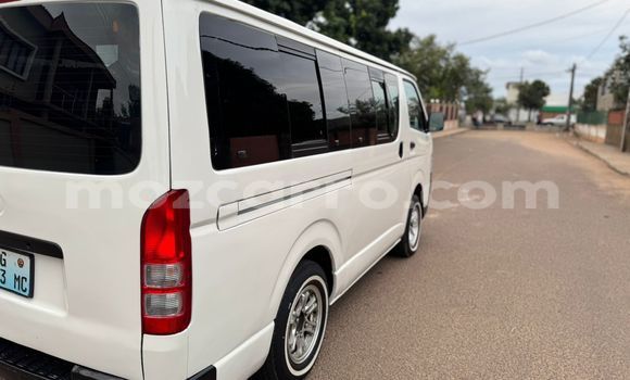 Buy Used Toyota Hiace White Car in Maputo in Maputo Buy Used Toyota Hiace White Car in Maputo in Maputo