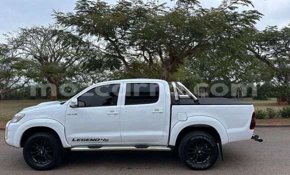 Buy Used Toyota Hilux White Car in Maputo in Maputo Buy Used Toyota Hilux White Car in Maputo in Maputo