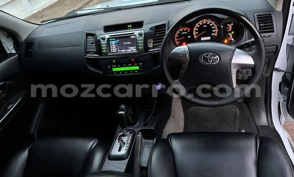 Buy Used Toyota Hilux White Car in Maputo in Maputo Buy Used Toyota Hilux White Car in Maputo in Maputo