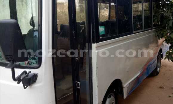 Comprar Usado Toyota 4Runner Branco Carro em Maputo em Maputo Comprar Usado Toyota 4Runner Branco Carro em Maputo em Maputo