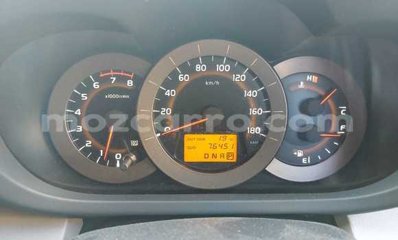 Buy New Toyota Vanguard White Car in Maputo in Maputo Buy New Toyota Vanguard White Car in Maputo in Maputo