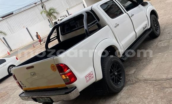 Comprar Usado Toyota Hilux Branco Carro em Maputo em Maputo Comprar Usado Toyota Hilux Branco Carro em Maputo em Maputo