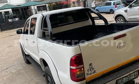 Comprar Usado Toyota Hilux Branco Carro em Maputo em Maputo Comprar Usado Toyota Hilux Branco Carro em Maputo em Maputo