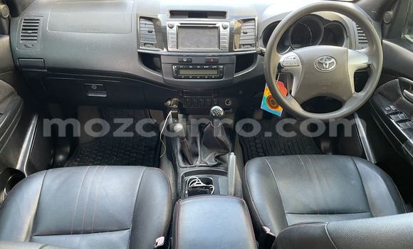 Comprar Usado Toyota Hilux Branco Carro em Maputo em Maputo Comprar Usado Toyota Hilux Branco Carro em Maputo em Maputo