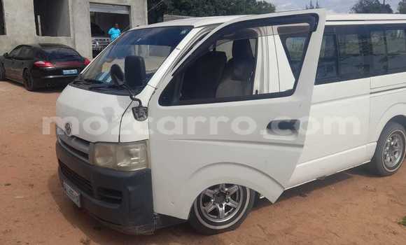 Buy Used Toyota Hiace White Car in Maputo in Maputo Buy Used Toyota Hiace White Car in Maputo in Maputo