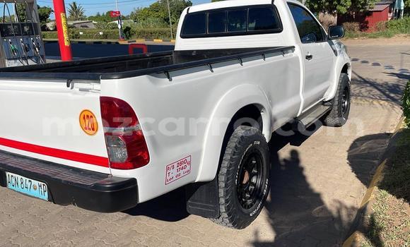 Comprar Usado Toyota Hilux Branco Carro em Maputo em Maputo Comprar Usado Toyota Hilux Branco Carro em Maputo em Maputo
