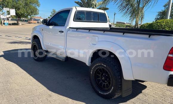 Comprar Usado Toyota Hilux Branco Carro em Maputo em Maputo Comprar Usado Toyota Hilux Branco Carro em Maputo em Maputo