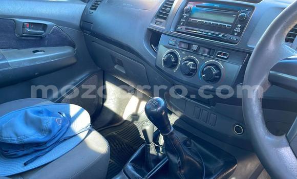 Comprar Usado Toyota Hilux Branco Carro em Maputo em Maputo Comprar Usado Toyota Hilux Branco Carro em Maputo em Maputo