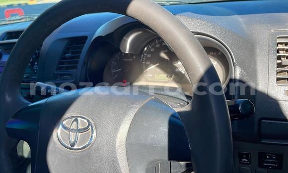 Comprar Usado Toyota Hilux Branco Carro em Maputo em Maputo Comprar Usado Toyota Hilux Branco Carro em Maputo em Maputo