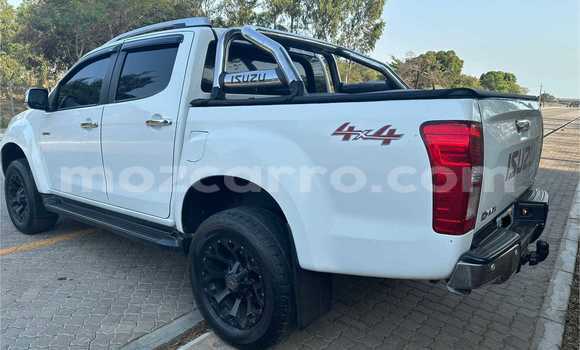 Comprar Novo Isuzu D-MAX Branco Carro em Maputo em Maputo Comprar Novo Isuzu D-MAX Branco Carro em Maputo em Maputo