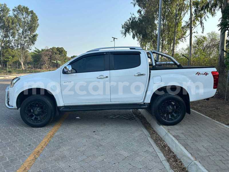 Big with watermark isuzu d max maputo maputo 30269