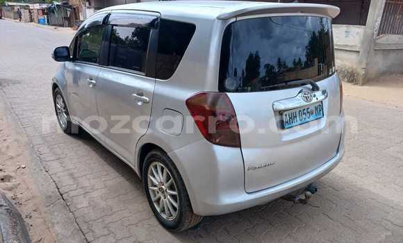 Comprar Usado Toyota Ractis Prata Carro em Maputo em Maputo Comprar Usado Toyota Ractis Prata Carro em Maputo em Maputo