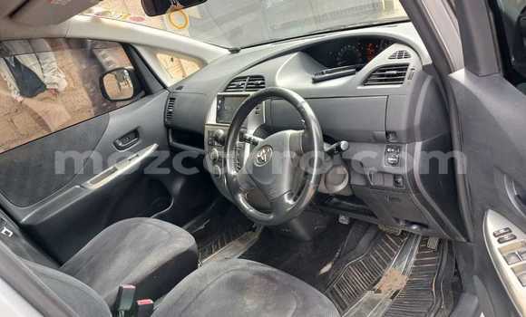Comprar Usado Toyota Ractis Prata Carro em Maputo em Maputo Comprar Usado Toyota Ractis Prata Carro em Maputo em Maputo