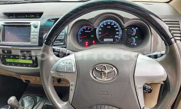 Comprar Usado Toyota Fortuner Castanho Carro em Maputo em Maputo Comprar Usado Toyota Fortuner Castanho Carro em Maputo em Maputo