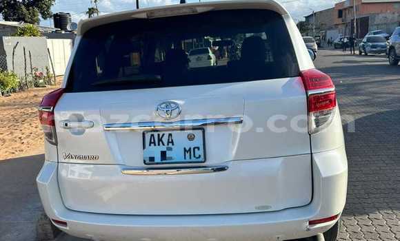 Comprar Usado Toyota Vanguard Branco Carro em Maputo em Maputo Comprar Usado Toyota Vanguard Branco Carro em Maputo em Maputo