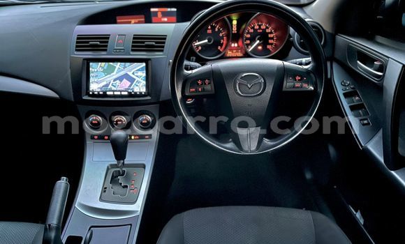 Comprar Usado Mazda Axela Azul Carro em Maputo em Maputo Comprar Usado Mazda Axela Azul Carro em Maputo em Maputo