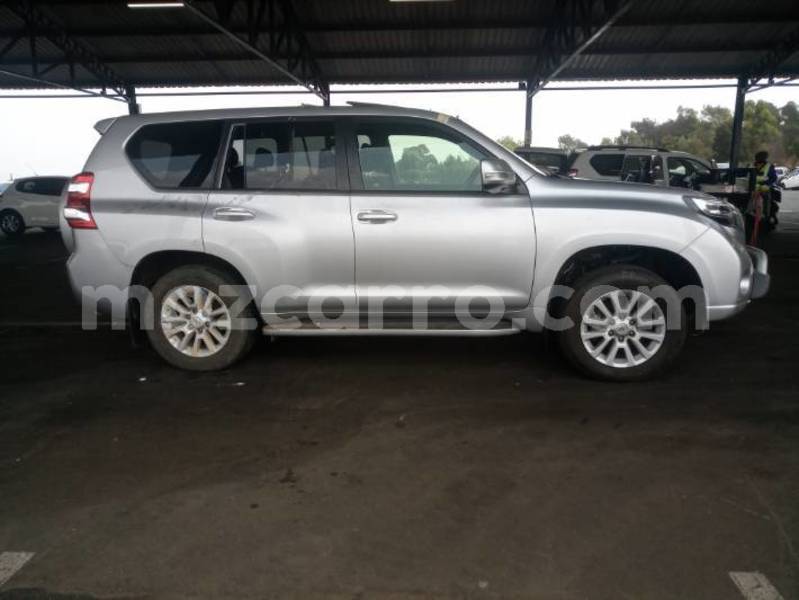 Big with watermark toyota land cruiser prado sofala beira 30293