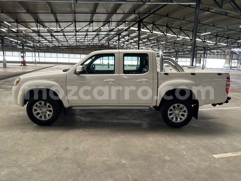 Big with watermark mazda bt 50 maputo maputo 30296