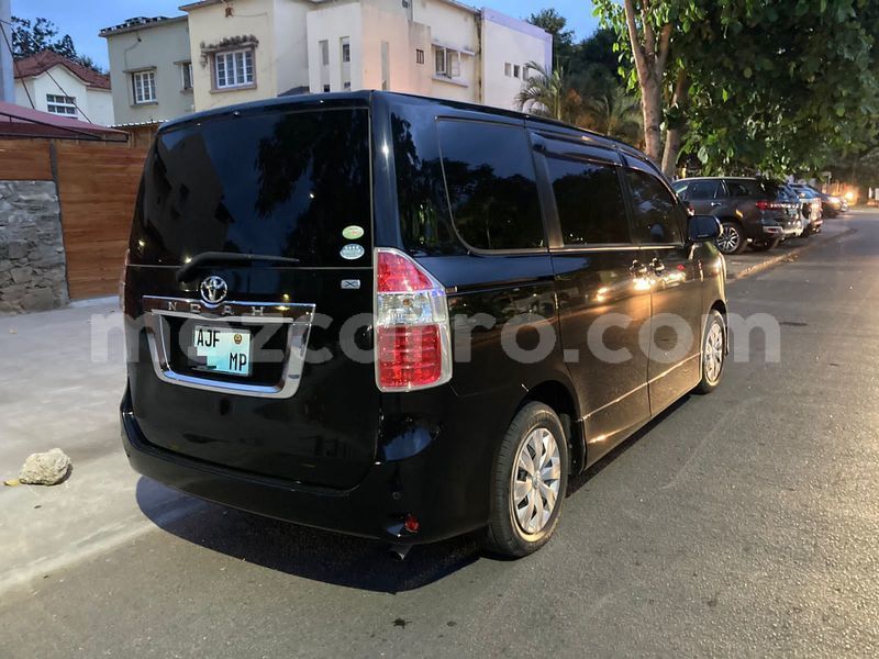 Big with watermark toyota noah maputo maputo 30331